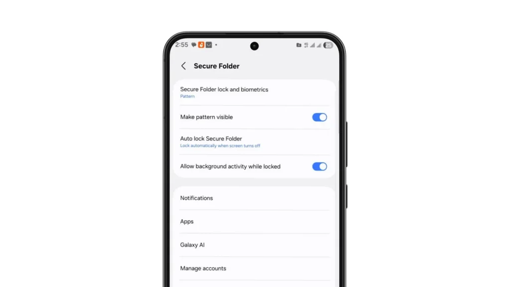 Samsung Secure Folder settings showing pattern lock, automatic locking when the screen turns off, and other controls
